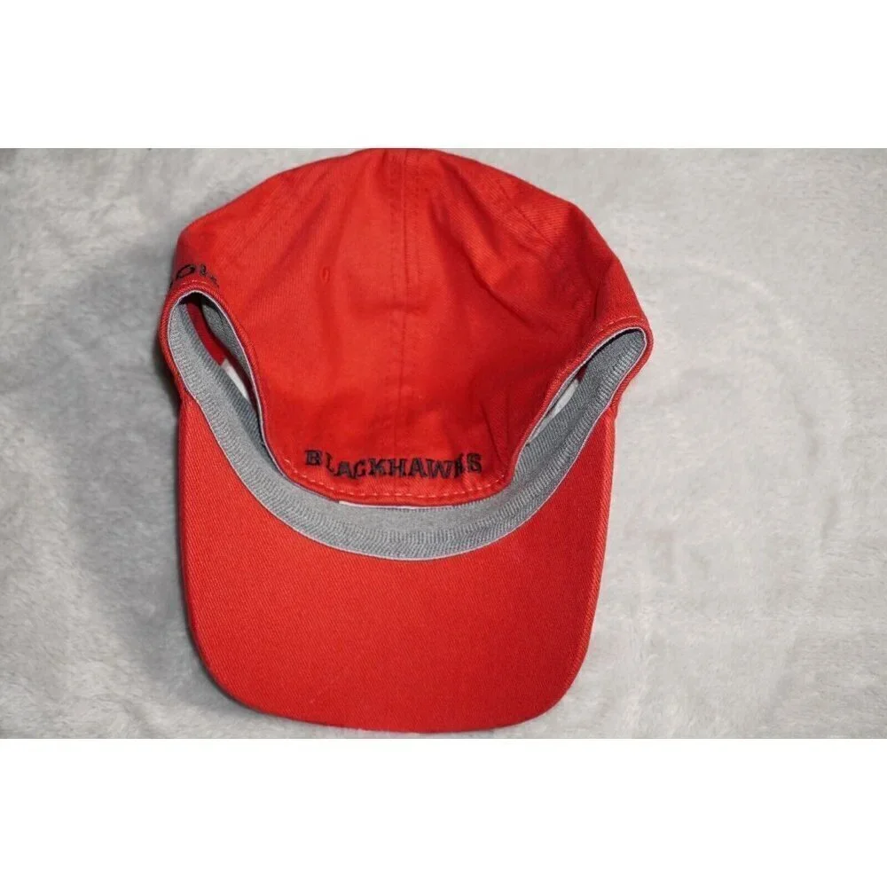 Chicago Blackhawks Reebok NHL Swirl Fitted Cap Hat - Size Youth